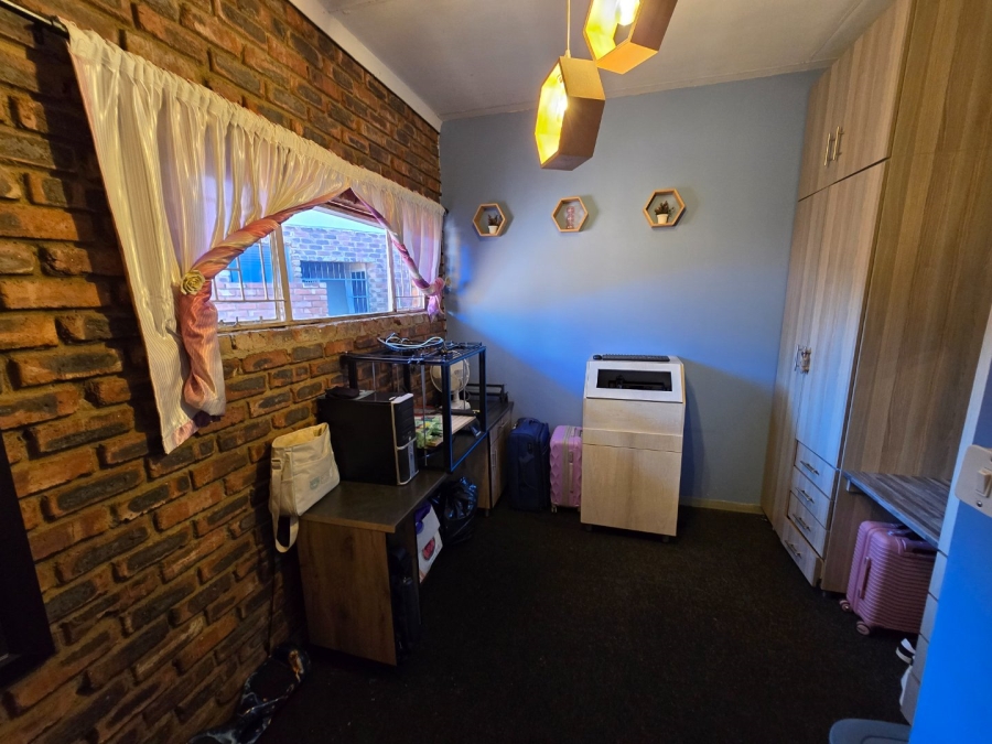 4 Bedroom Property for Sale in Potchefstroom South North West